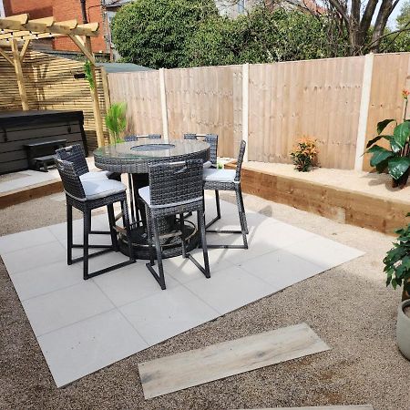 Xxhot Tubxx 4Bed Semi, Sleeps 8, 2 Bathrooms ブラックプール エクステリア 写真