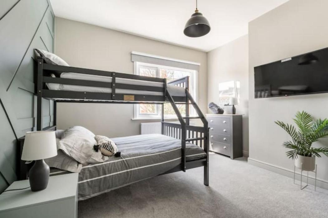 Xxhot Tubxx 4Bed Semi, Sleeps 8, 2 Bathrooms ブラックプール エクステリア 写真